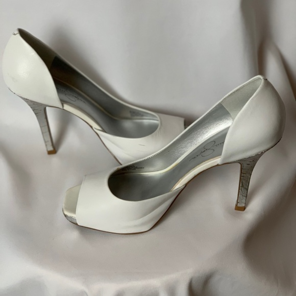 Jessica Simpson White d’Orsay Platform Heels - Picture 3 of 5